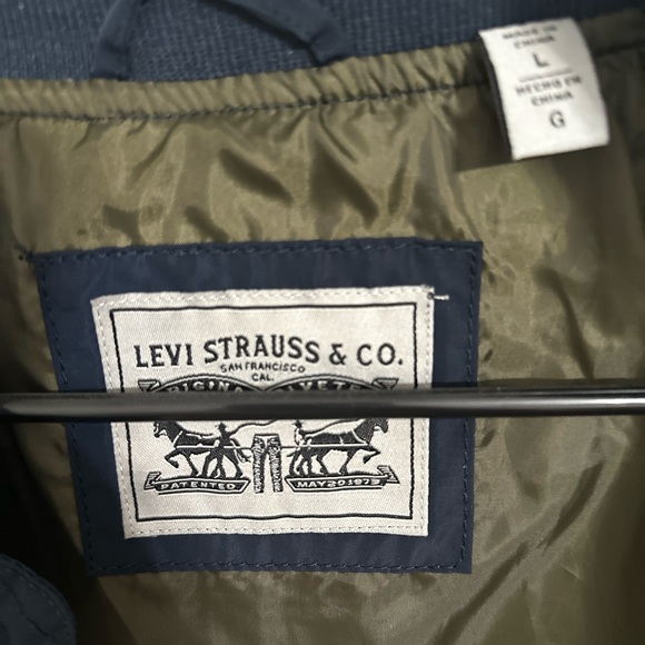 Women's Levi's Bomber jacket size L - Picture 2 of 3
